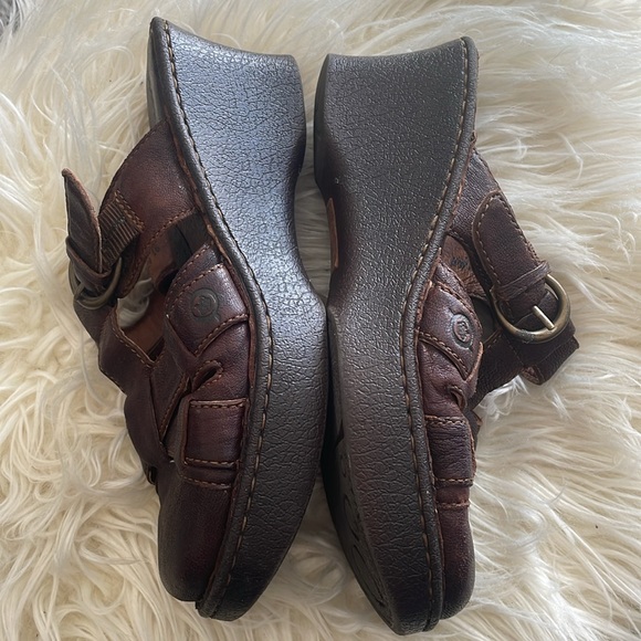 Born brown wedge clogs - Picture 4 of 10